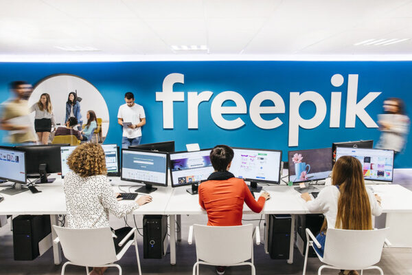 FREEPIK - Hình ảnh 3
